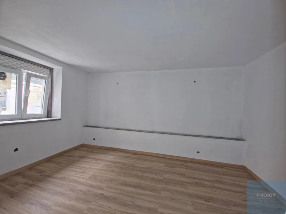 Moradia T5 para Venda em Cacém e São Marcos Foto 34