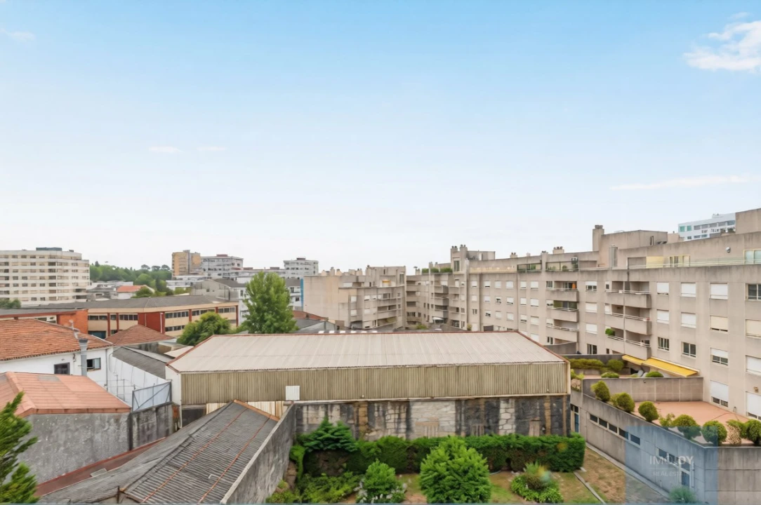 Apartamento T2 para Arrendamento em Lordelo do Ouro e Massarelos Foto 9