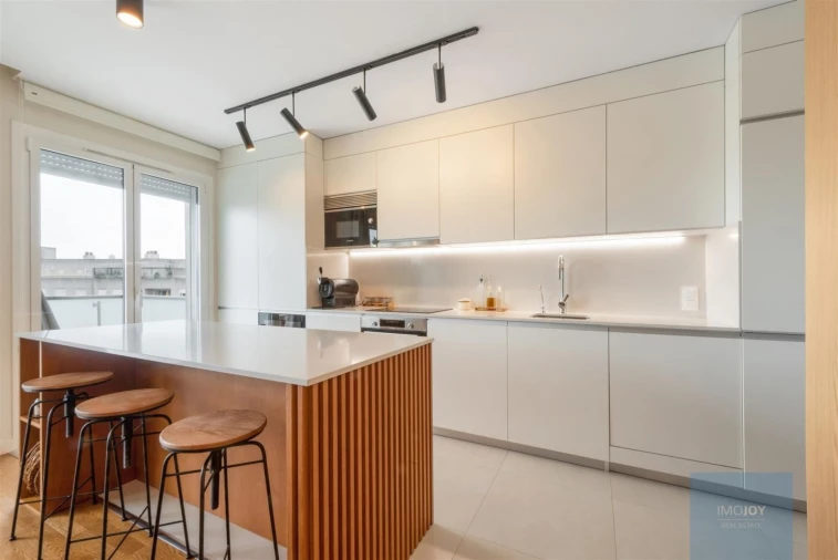 Apartamento T2 para Arrendamento em Lordelo do Ouro e Massarelos Foto 7
