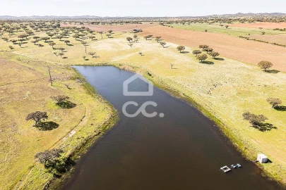 Terreno para Venda em Beja (Santiago Maior e São João Baptista)