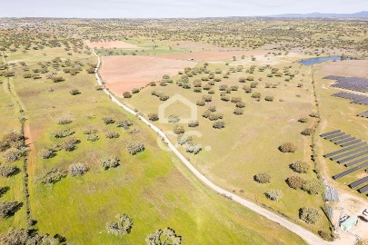 Terreno para Venda em Beja (Santiago Maior e São João Baptista)