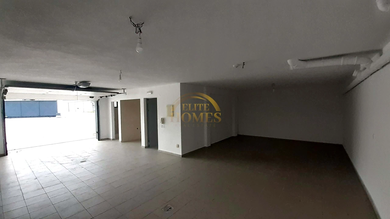 Moradia T5 para Venda em Laranjeiro e Feijó Foto 39