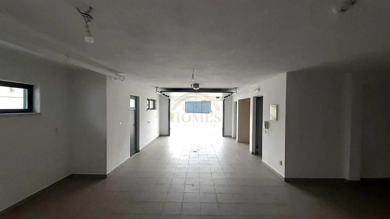 Moradia T5 para Venda em Laranjeiro e Feijó Foto 38