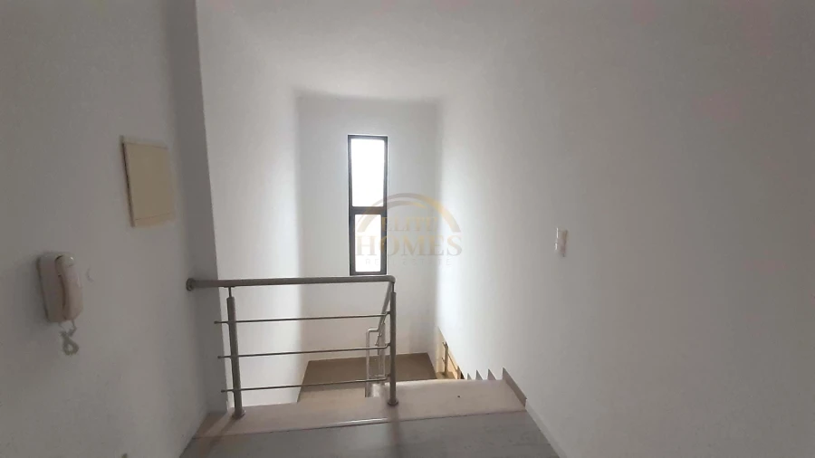 Moradia T5 para Venda em Laranjeiro e Feijó Foto 24