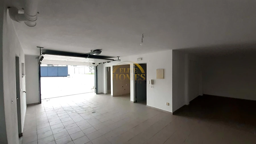 Moradia T5 para Venda em Laranjeiro e Feijó Foto 40