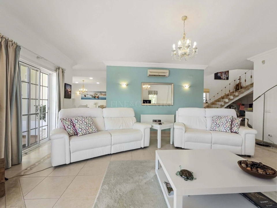 Moradia T4 para Venda em Ferragudo Foto 6