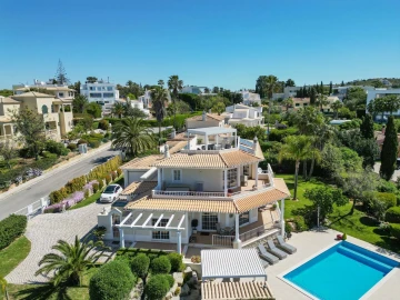 Moradia T4 para Venda em Ferragudo