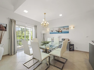 Moradia T4 para Venda em Ferragudo