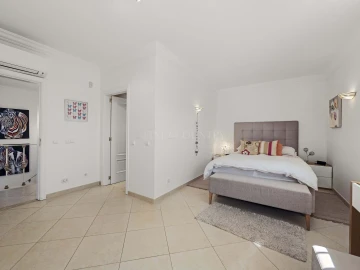 Moradia T4 para Venda em Ferragudo