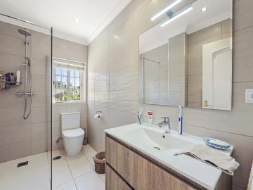 Moradia T4 para Venda em Ferragudo