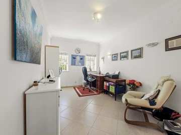 Moradia T4 para Venda em Ferragudo