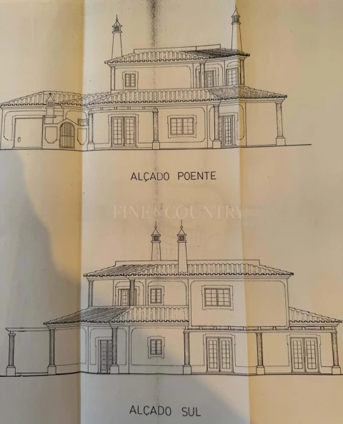 Moradia T4 para Venda em Ferragudo