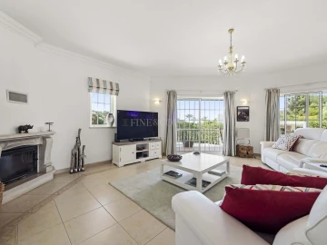 Moradia T4 para Venda em Ferragudo