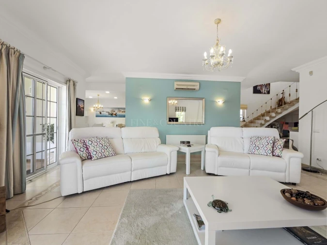 Moradia T4 para Venda em Ferragudo Foto 6