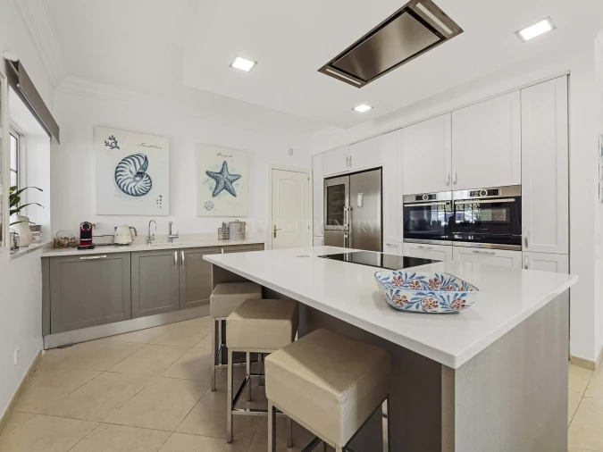 Moradia T4 para Venda em Ferragudo Foto 10