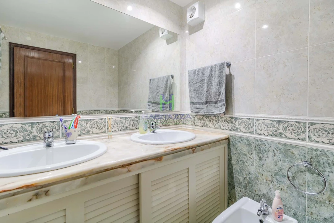 Apartamento T3 para Venda em Lagos (São Sebastião e Santa Maria) Foto 24