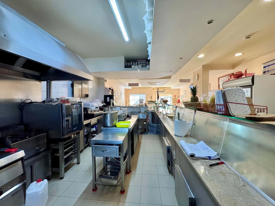 Negócio para Venda em Lagos (São Sebastião e Santa Maria) Foto 8