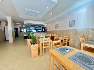 Negócio para Venda em Lagos (São Sebastião e Santa Maria)