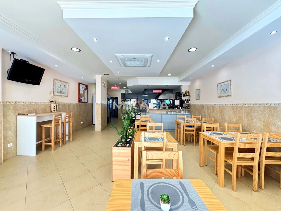 Negócio para Venda em Lagos (São Sebastião e Santa Maria) Foto 1