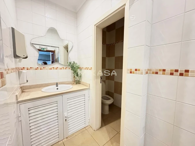 Negócio para Venda em Lagos (São Sebastião e Santa Maria) Foto 7