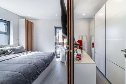 Moradia T5 para Venda em Santa Marinha e São Pedro da Afurada