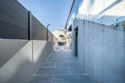 Moradia T5 para Venda em Santa Marinha e São Pedro da Afurada