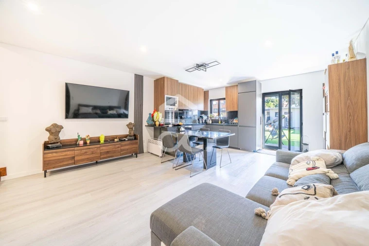 Moradia T5 para Venda em Santa Marinha e São Pedro da Afurada Foto 5