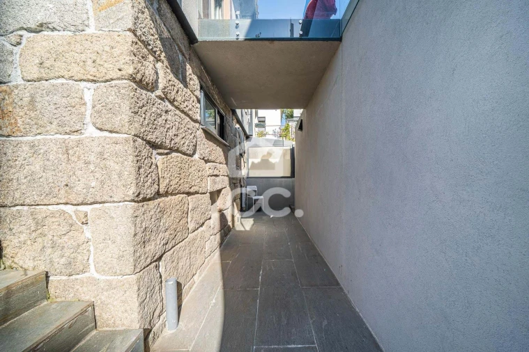 Moradia T5 para Venda em Santa Marinha e São Pedro da Afurada Foto 25