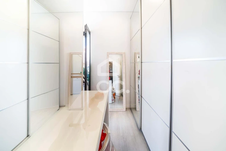 Moradia T5 para Venda em Santa Marinha e São Pedro da Afurada Foto 17