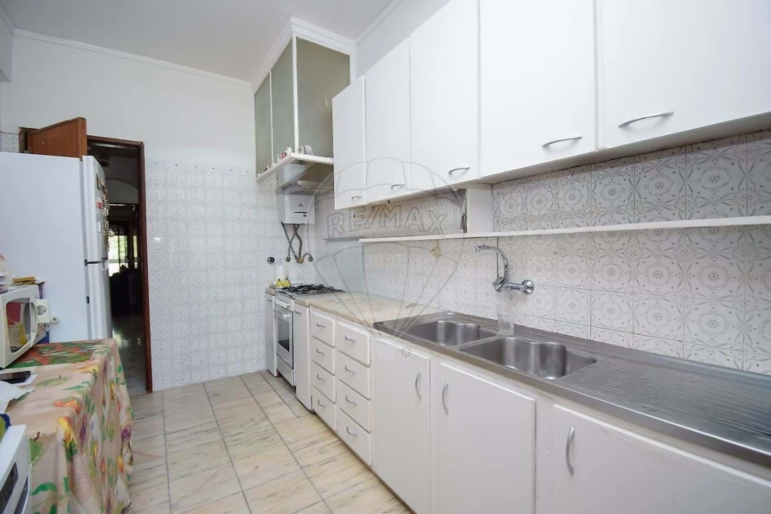 Apartamento T3 para Venda em São Domingos de Benfica Foto 11