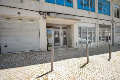 Apartamento T3 para Venda em São Domingos de Benfica