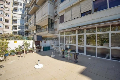 Apartamento T3 para Venda em São Domingos de Benfica