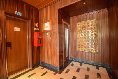 Apartamento T3 para Venda em São Domingos de Benfica