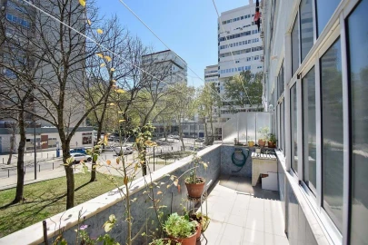 Apartamento T3 para Venda em São Domingos de Benfica