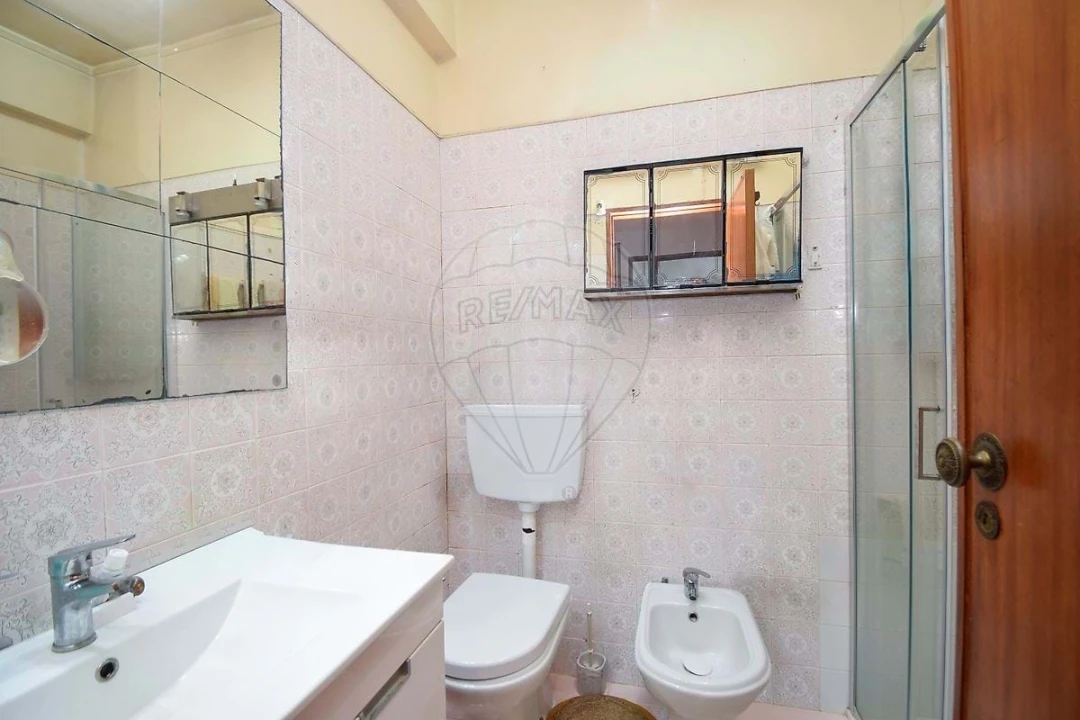 Apartamento T3 para Venda em São Domingos de Benfica Foto 21