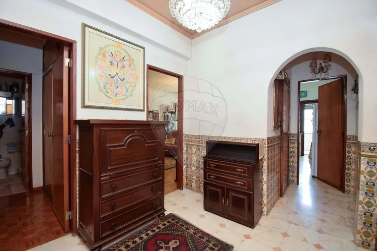 Apartamento T3 para Venda em São Domingos de Benfica Foto 7