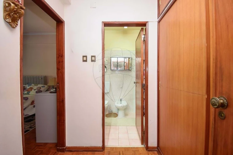 Apartamento T3 para Venda em São Domingos de Benfica Foto 22