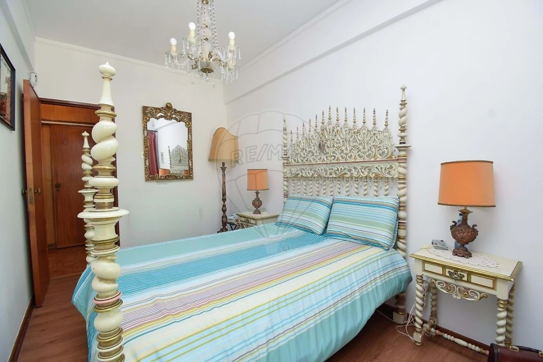 Apartamento T3 para Venda em São Domingos de Benfica Foto 24