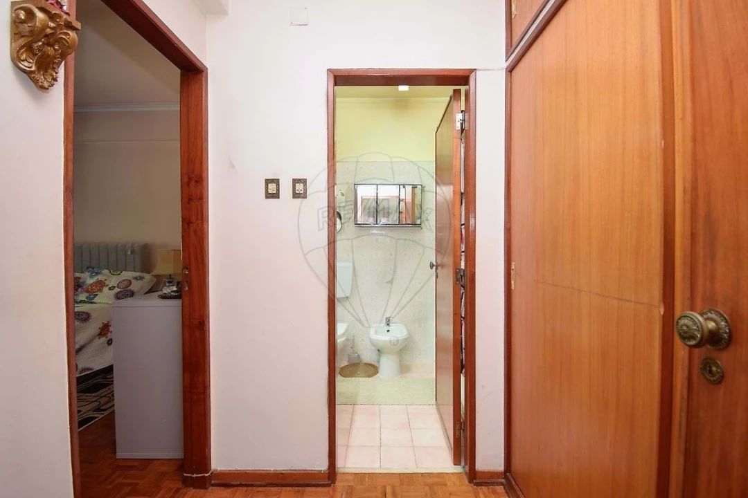 Apartamento T3 para Venda em São Domingos de Benfica Foto 22