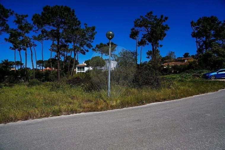 Terreno para Venda em Charneca de Caparica e Sobreda Foto 14