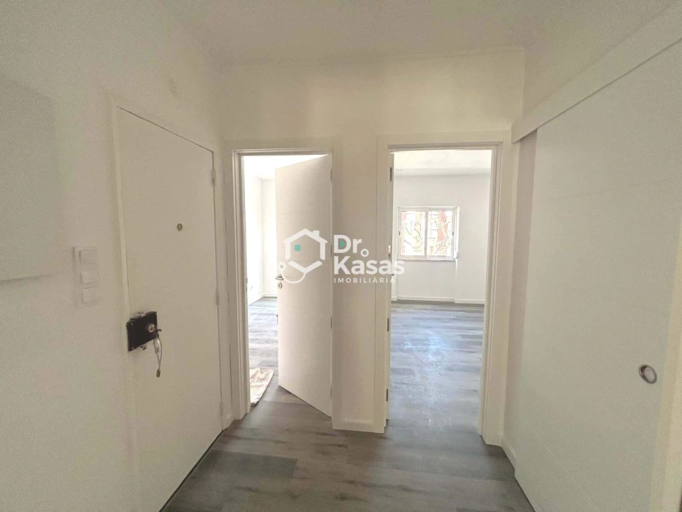 Apartamento T2 para Venda em Baixa da Banheira e Vale da Amoreira Foto 18