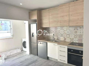 Apartamento T2 para Venda em Baixa da Banheira e Vale da Amoreira