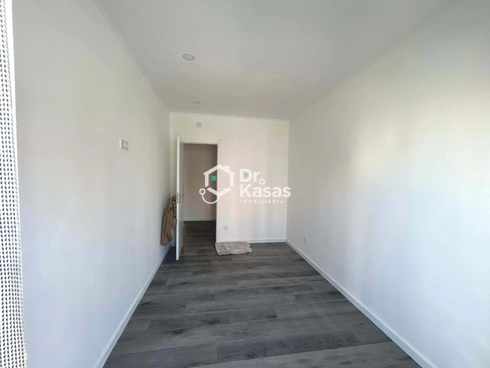 Apartamento T2 para Venda em Baixa da Banheira e Vale da Amoreira Foto 24