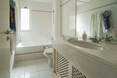 Apartamento T1 para Venda em Quarteira