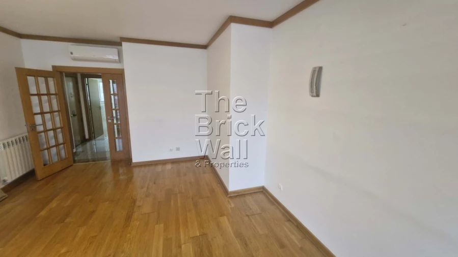 Apartamento T3 para Arrendamento em Benfica Foto 4