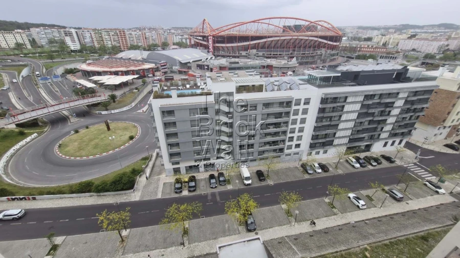 Apartamento T3 para Arrendamento em Benfica Foto 27