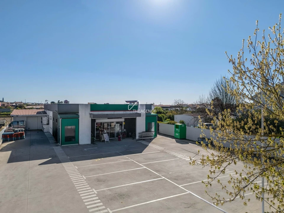 Negócio para Venda em Marvila, Ribeira Santarém, São Salvador, São Nicolau Foto 1