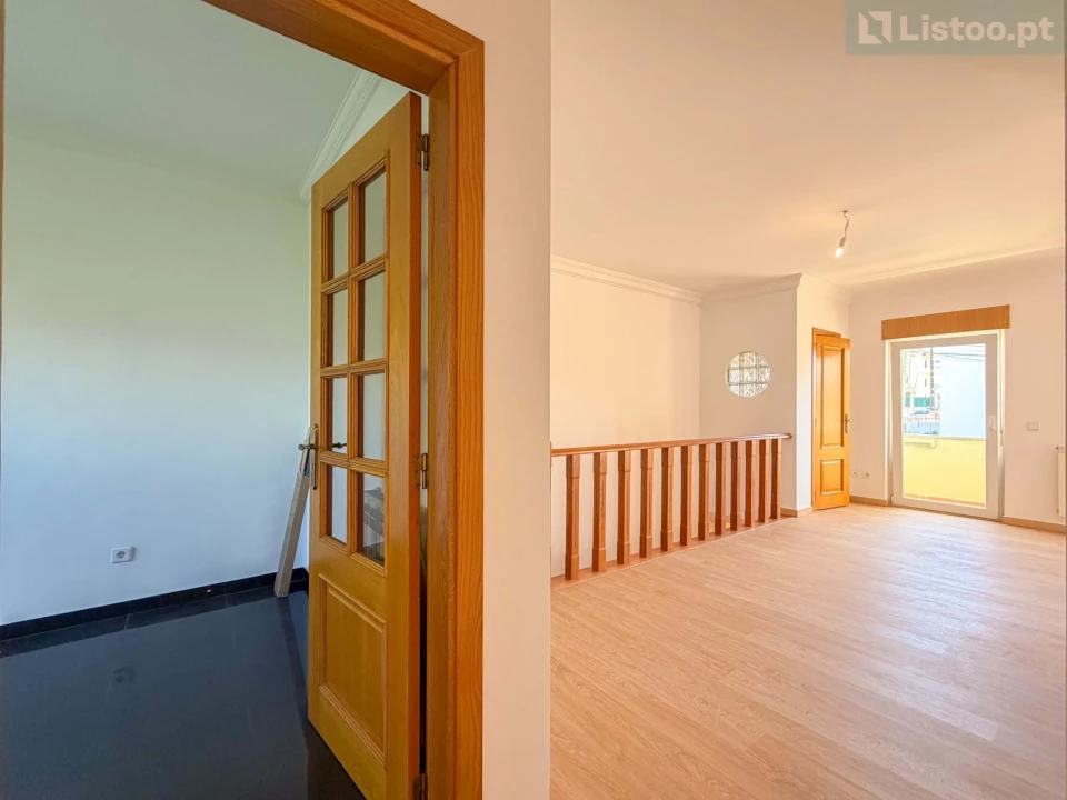 Apartamento T3 para Venda em Alcabideche Foto 12