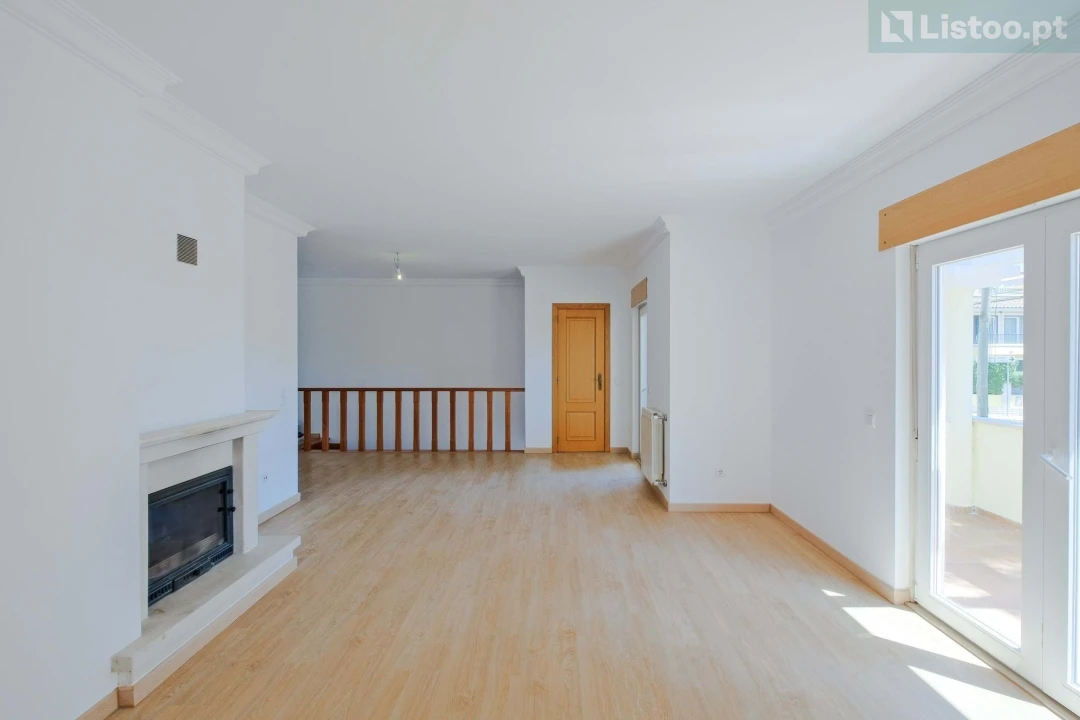 Apartamento T3 para Venda em Alcabideche Foto 7