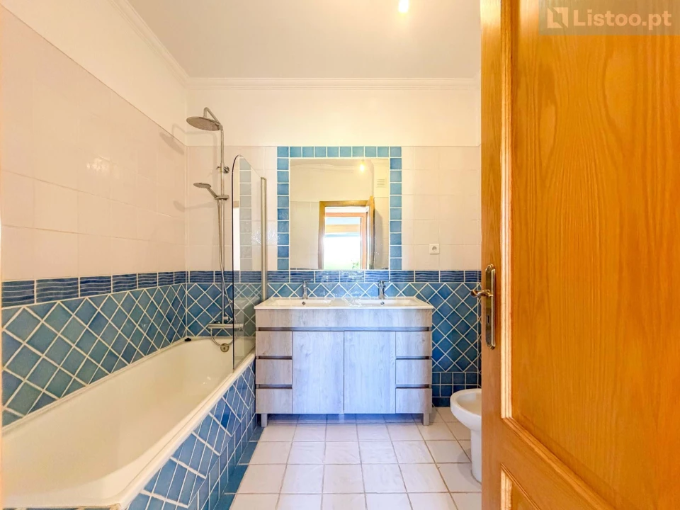 Apartamento T3 para Venda em Alcabideche Foto 23